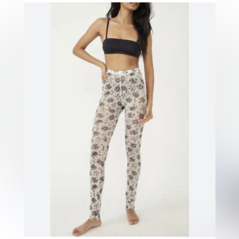 NWT Free People layered in lace legging